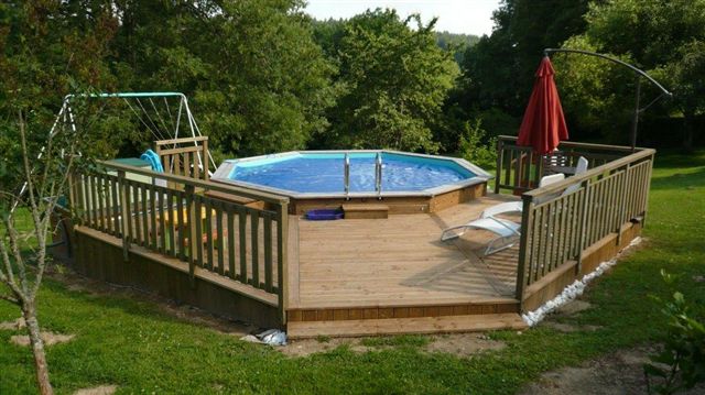 Piscine et terrasse en bois